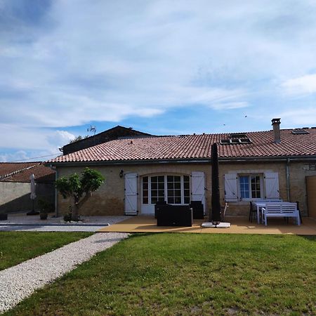 הוילה Jau-Dignac-et-Loirac Domaine Des Pres De Joussac - Protocole Sanitaire Strict מראה חיצוני תמונה