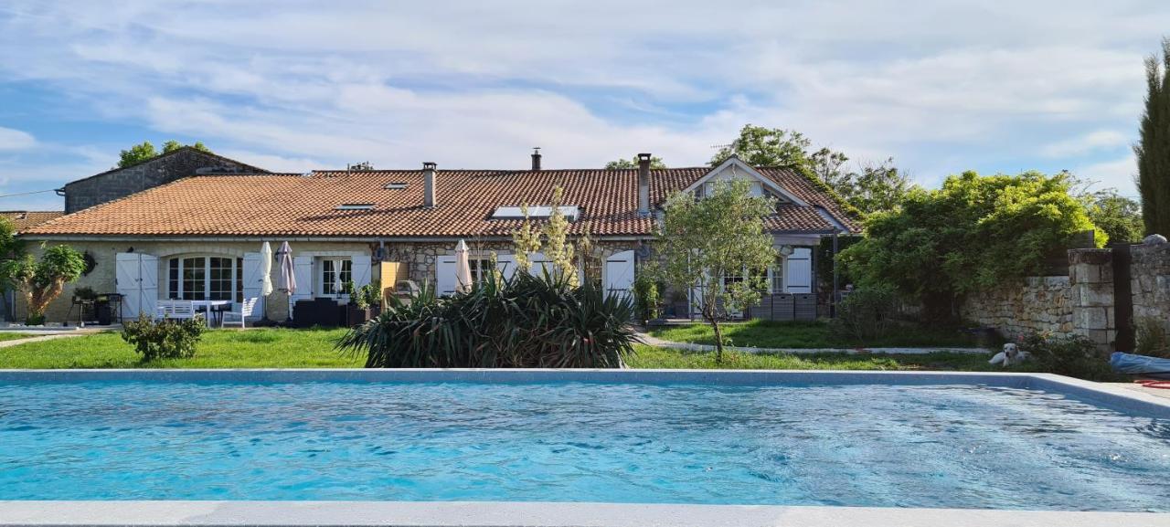 הוילה Jau-Dignac-et-Loirac Domaine Des Pres De Joussac - Protocole Sanitaire Strict מראה חיצוני תמונה