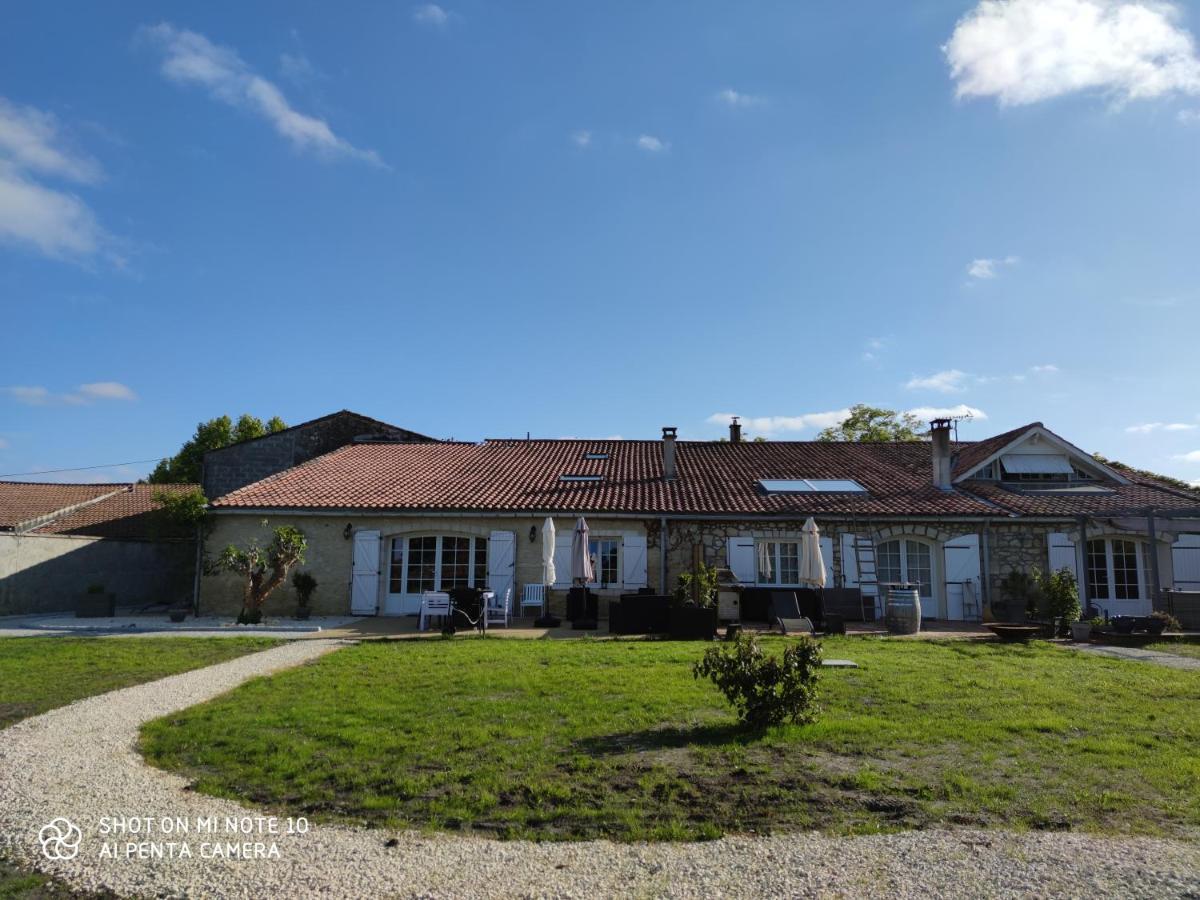 הוילה Jau-Dignac-et-Loirac Domaine Des Pres De Joussac - Protocole Sanitaire Strict מראה חיצוני תמונה