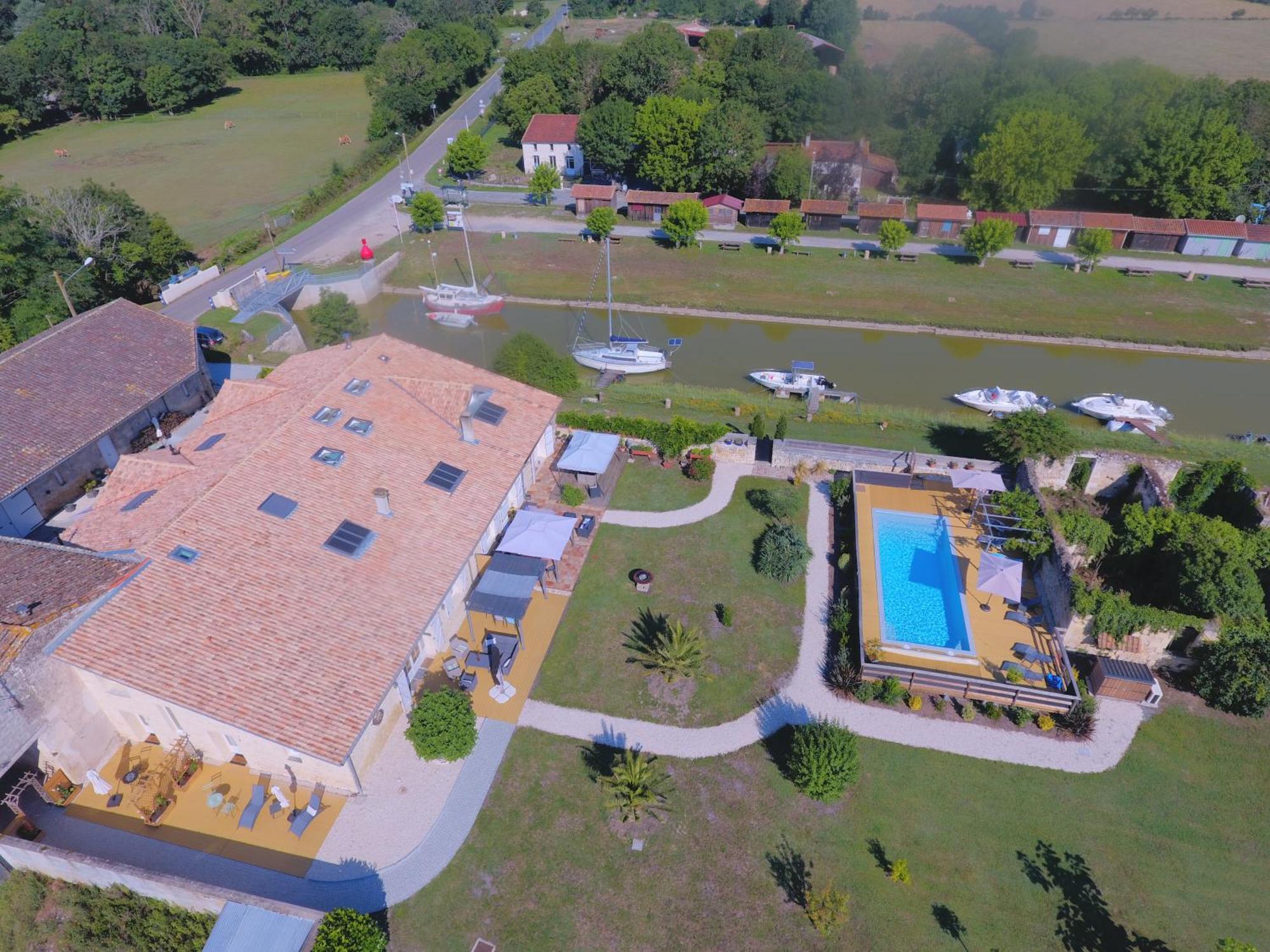 הוילה Jau-Dignac-et-Loirac Domaine Des Pres De Joussac - Protocole Sanitaire Strict מראה חיצוני תמונה
